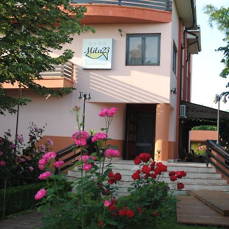 Vila Delta Travel - Mila 23 Mila Douazeci si Trei Exterior photo